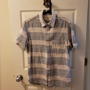 Rogue Territory short sleeve button down